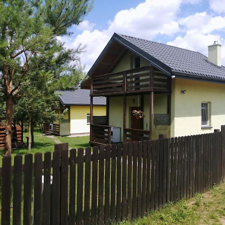Domki Nad Jeziorem Dąbrówno エクステリア 写真