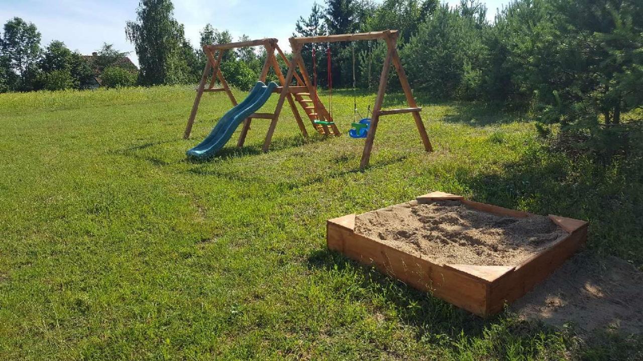 Domki Nad Jeziorem Dąbrówno エクステリア 写真